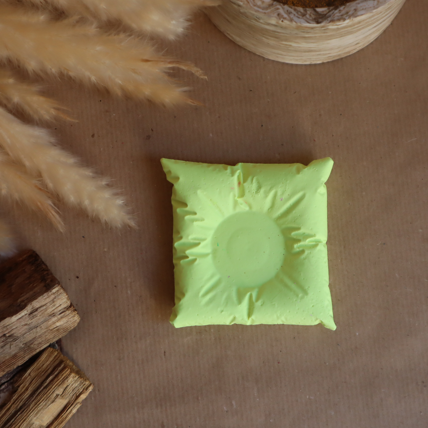 Bougeoir coussin jaune fluo